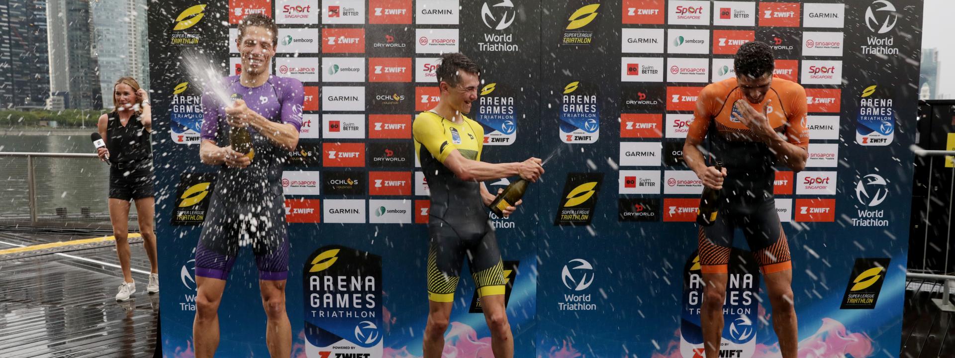 Justus Nieschlag feiert den Vize-Titel der eSports WM 2022