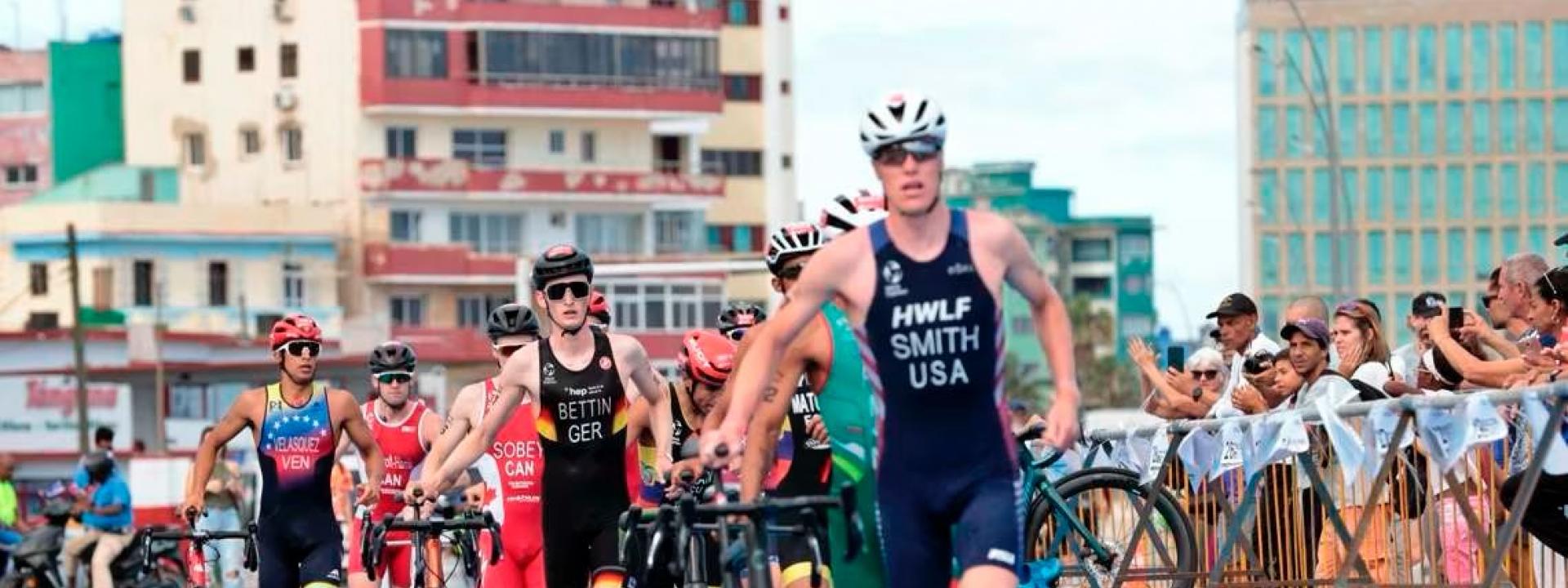 Ben Bettin Teil der Spitzengruppe in der Wechselzone