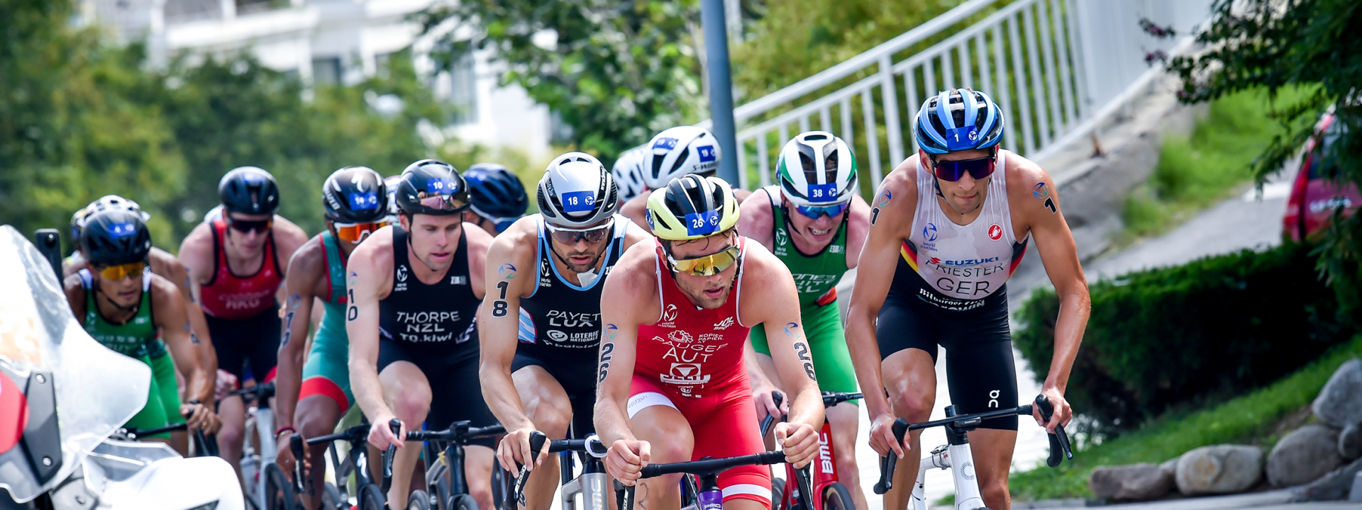 Lasse Priester beim Weihai WC auf dem Rad