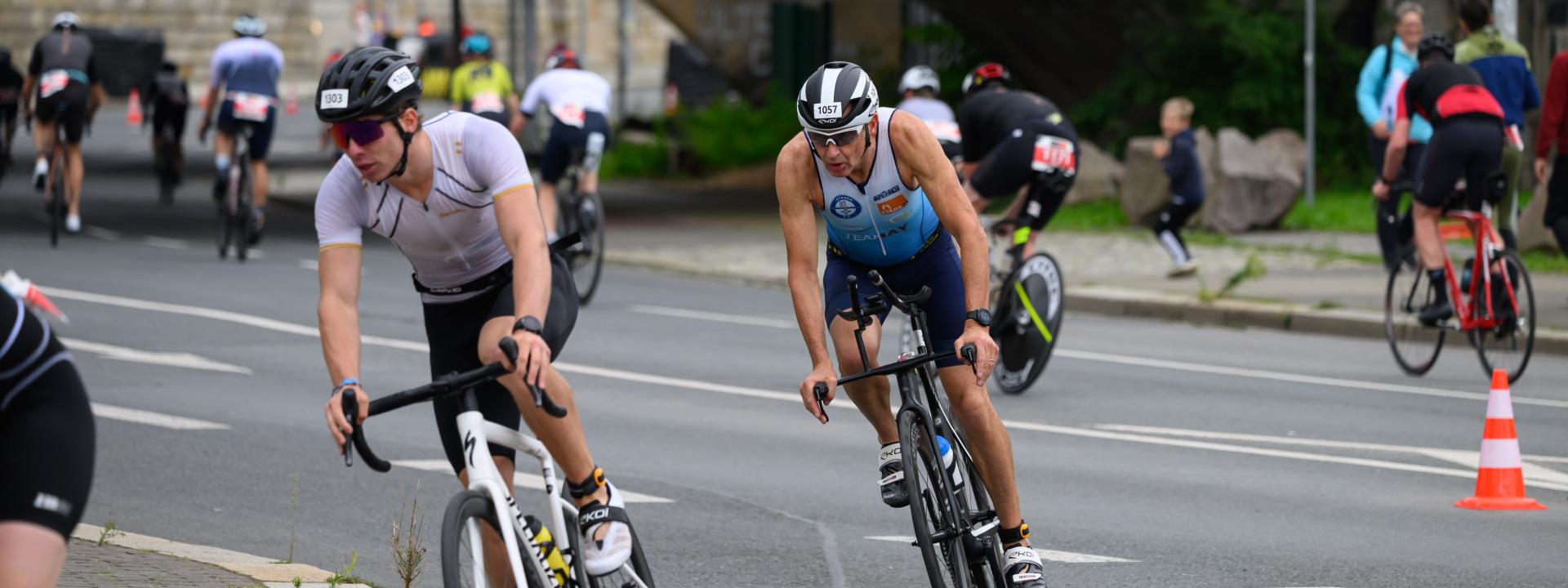Radfahrer auf einer Wettkampfstrecke in Dresden bei den Finals 2025
