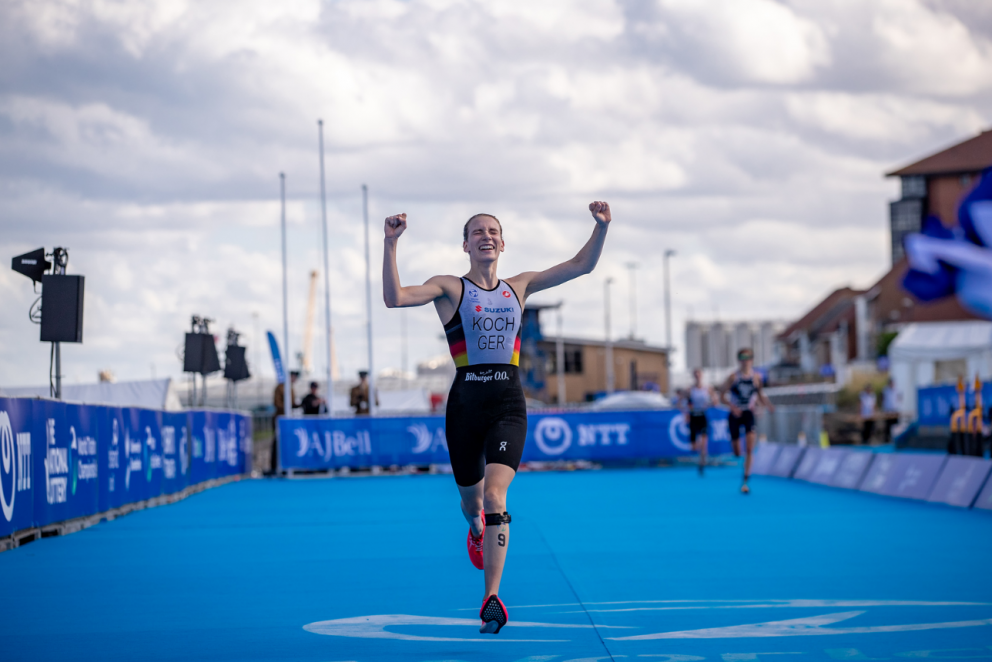 Annika Koch freut sich über Platz drei in Sunderland