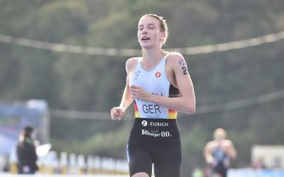 Annika Koch beim Zieleinlauf in Korea