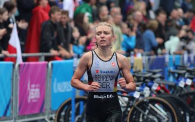 Jule Behrens im Regen von Krakau