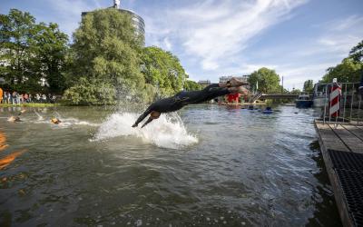 Kopfsprung in den Neckar Heilbronn 2024
